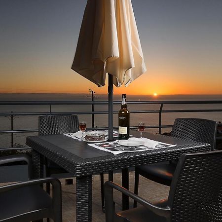 Welcome Home, With A Fantastic View, Sunrise & Sunsets Estreito Da Calheta Exterior photo